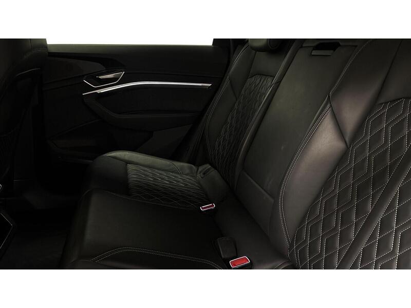 Audi e-tron S Vorsprung - U2572