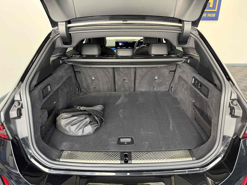 BMW i5 M60 - U2587