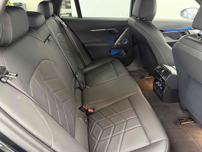 BMW i5 M60 - U2587