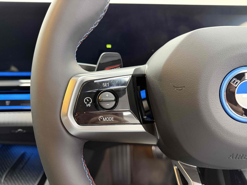 BMW i5 M60 - U2587
