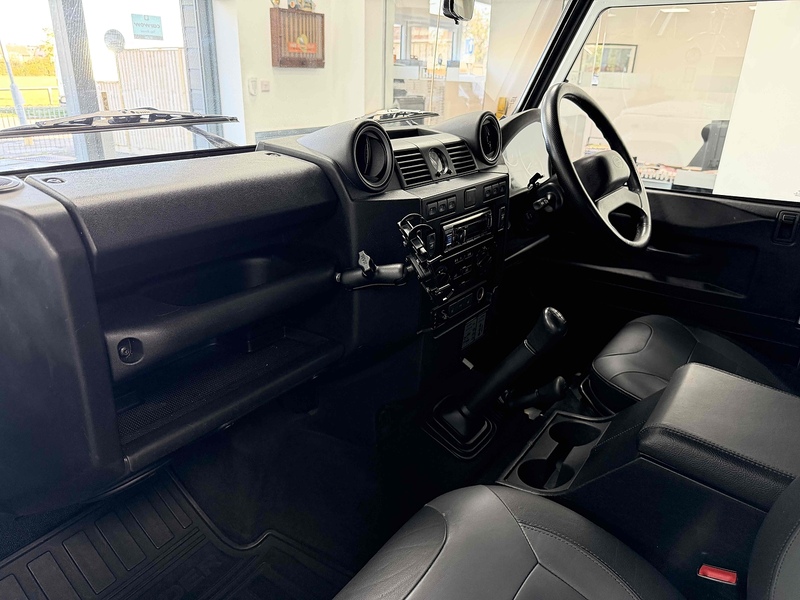 Land Rover Defender 90 TDCi XS - U2594