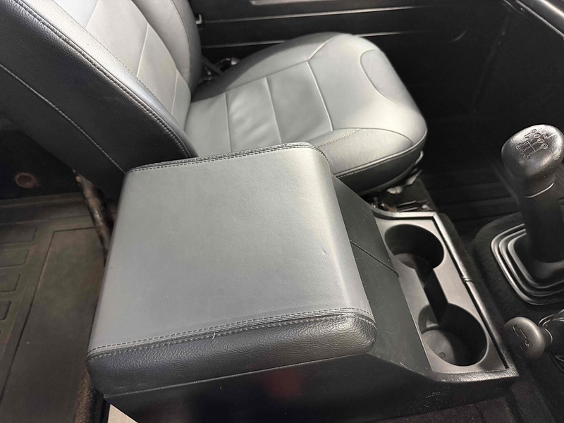 Land Rover Defender 90 TDCi XS - U2594