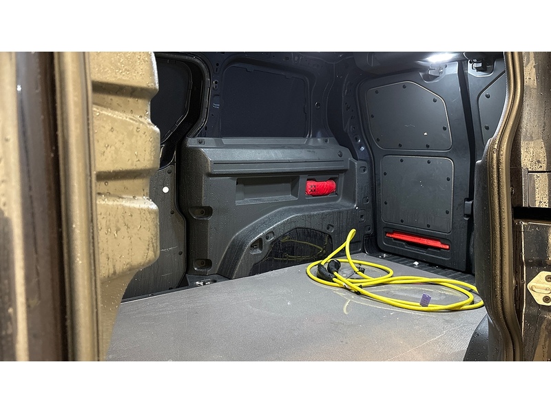 Volkswagen ID. Buzz Cargo Pro Commerce Plus - U2598