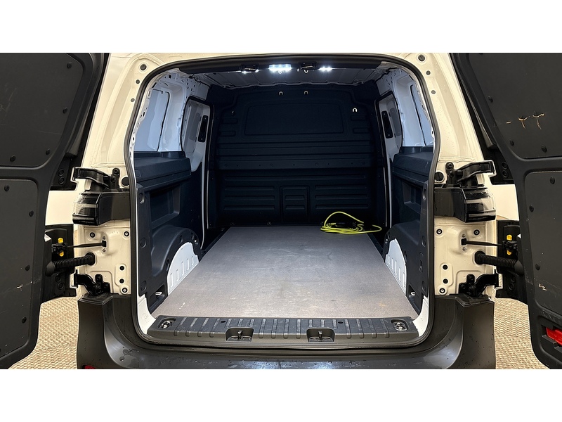 Volkswagen ID. Buzz Cargo Pro Commerce - U2601