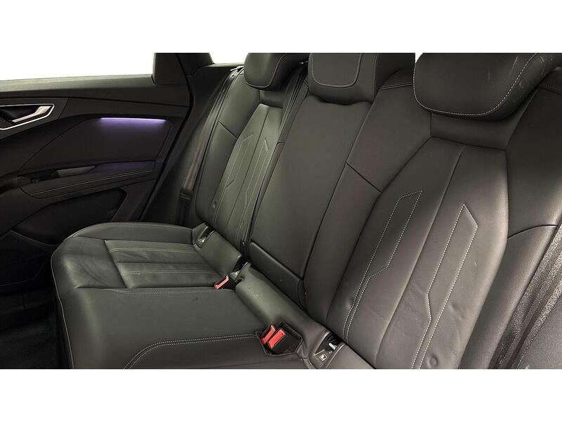 Audi Q4 e-tron Edition 1 - U2604