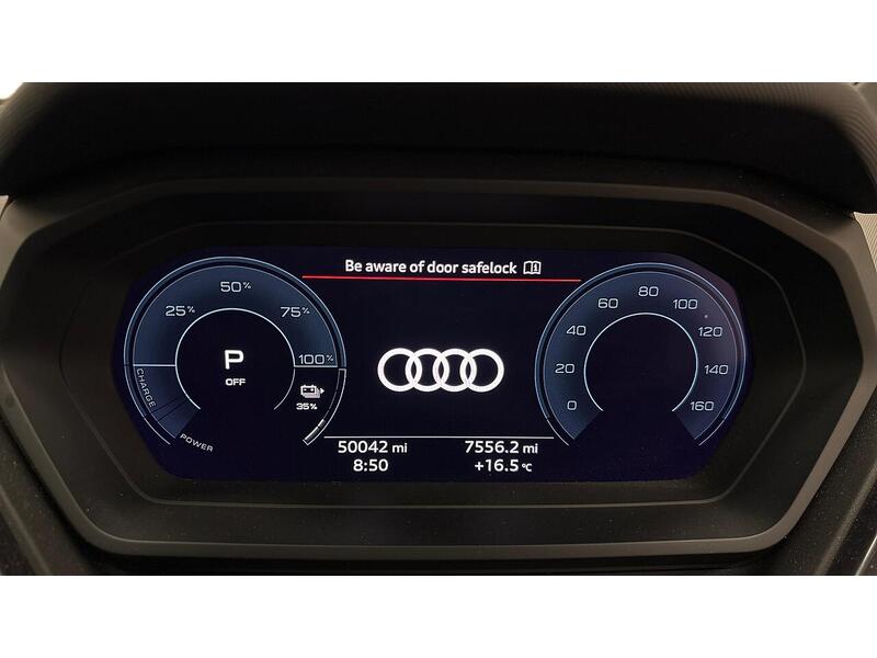 Audi Q4 e-tron Edition 1 - U2604