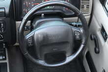 Jeep Wrangler Sahara 4.0 - U1008