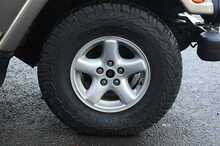 Jeep Wrangler Sahara 4.0 - U1008