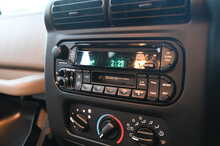 Jeep Wrangler Sahara 4.0 - U1008