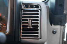 Jeep Wrangler Sahara 4.0 - U1008