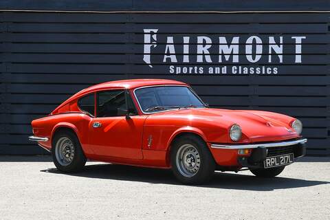 Triumph GT6 Porsche 911 997 Carrera 4S