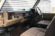 Toyota Land Cruiser 70 Series - U1070