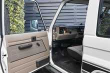 Toyota Land Cruiser 70 Series - U1070