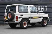 Toyota Land Cruiser 70 Series - U1070