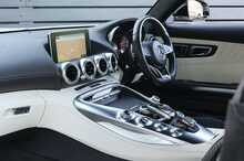 Mercedes-Benz AMG GT V8 BiTurbo - U1082