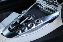 Mercedes-Benz AMG GT V8 BiTurbo - U1082