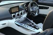 Mercedes-Benz AMG GT V8 BiTurbo - U1082