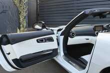 Mercedes-Benz AMG GT V8 BiTurbo - U1082