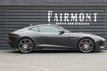 Jaguar F-Type V6 Chequered Flag - U1178