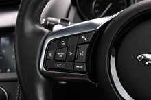 Jaguar F-Type V6 Chequered Flag - U1178