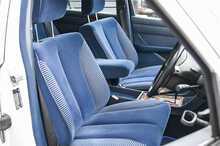 Mercedes-Benz 300SE W126 - U1186