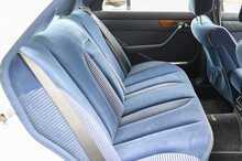 Mercedes-Benz 300SE W126 - U1186