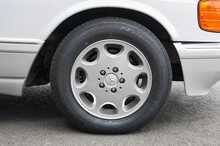 Mercedes-Benz 300SE W126 - U1186