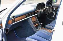 Mercedes-Benz 300SE W126 - U1186