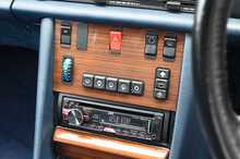 Mercedes-Benz 300SE W126 - U1186