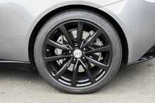 Aston Martin DB11 V12 - U1193