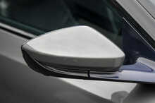 Aston Martin DB11 V12 - U1193