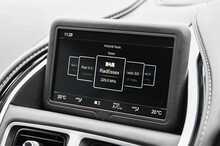 Aston Martin DB11 V12 - U1193