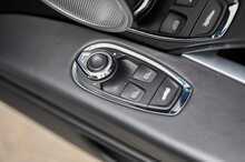 Aston Martin DB11 V12 - U1193