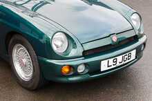 MG RV8  - U1199