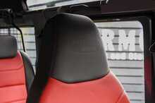 Land Rover Defender 110 TDCi Adventure - U1206