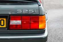 BMW E30 325i M Sport M-Tech II - U1215