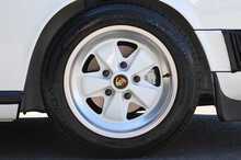 Porsche 911 Carrera 3.2 Sport - U1227