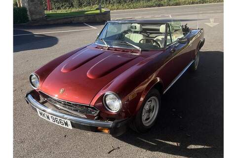 Fiat 124 R205 320 2.0 5dr Hatchback Manual Petrol