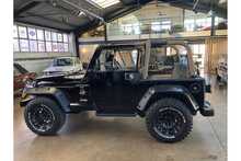 Jeep Wrangler Sahara 4.0 - U342