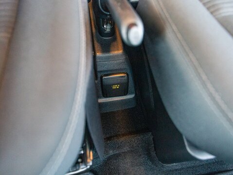 320 EcoBlue Limited 2.0 Combi Van Auto Diesel