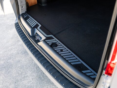 320 EcoBlue Limited 2.0 Combi Van Auto Diesel