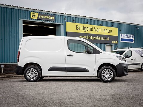 1.6 BlueHDi 650 Professional Standard Panel Van 5dr Diesel Manual SWB Euro 6 (75 bhp)