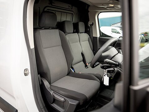 1.6 BlueHDi 650 Professional Standard Panel Van 5dr Diesel Manual SWB Euro 6 (75 bhp)