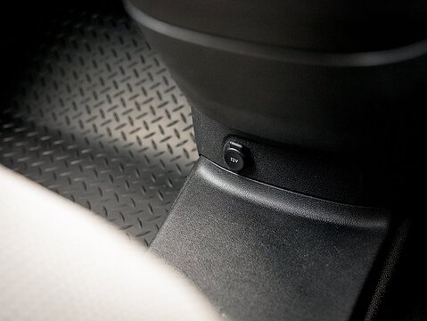 1.6 BlueHDi 650 Professional Standard Panel Van 5dr Diesel Manual SWB Euro 6 (75 bhp)