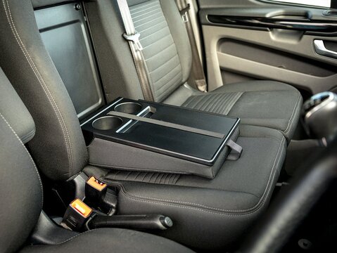 2.0 320 EcoBlue Limited Crew Van 5dr Diesel Manual L2 H1 Euro 6 (6 Seat) (130 ps)