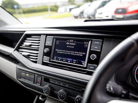 2.0 TDI T32 Highline Crew Van Double Cab 5dr Diesel Manual FWD SWB Euro 6 (s/s) (150 ps)