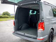 Volkswagen Transporter T6.1 T32 Highline 2.0 TDI 150 BHP SWB 5 Seat Kombi Euro 6 Diesel 6 Speed Manual Van