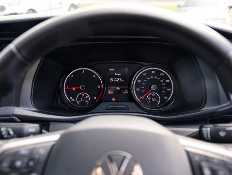 2.0 TDI T32 Highline Crew Van Double Cab 5dr Diesel DSG FWD SWB Euro 6 (s/s) (150 ps)