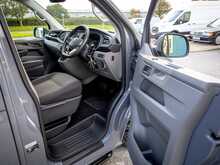 Volkswagen Transporter T6.1 T32 2.0 TDI 150 BHP Highline SWB 5 Seat Kombi Euro 6 Diesel DSG 7 Speed Automatic Van
