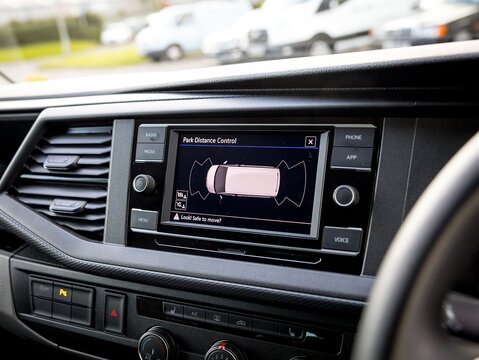 2.0 TDI T32 Highline Crew Van Double Cab 5dr Diesel DSG FWD SWB Euro 6 (s/s) (150 ps)